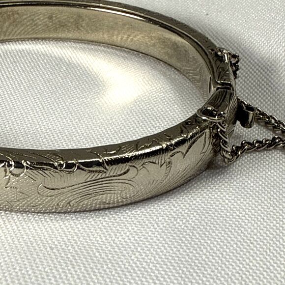 Vtg Victorian Revival Flower Silver Tone Safety Chain Hinged Bracelet Size 6 - Picture 2 of 8